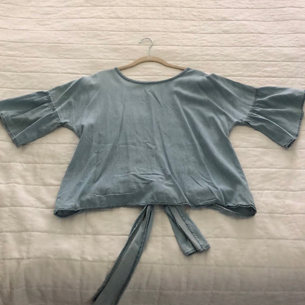 Express chambray top